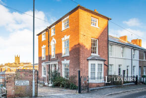 6, Green Hill Bath Road, Worcester WR5 2AT