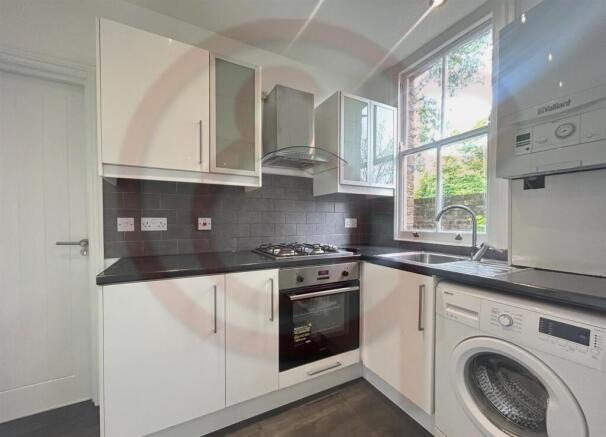 Kitchen 1.jpg