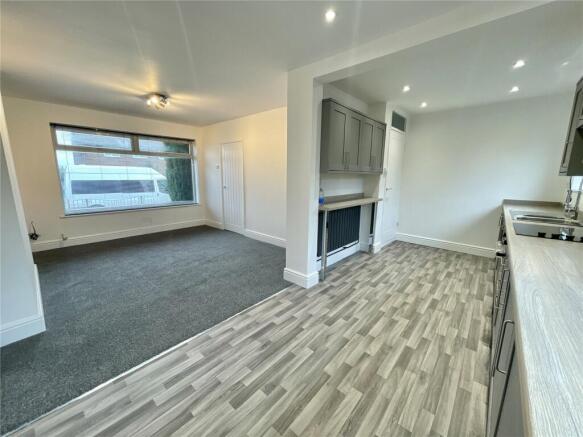 Lounge & Kitchen