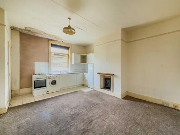 1 bed Terraced for sale Image 4