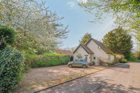 Hollow Hill Lane, Iver, SL0