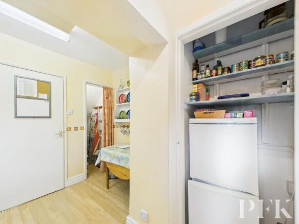 Pantry to kitchen