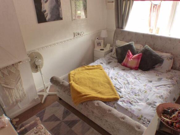 bed 1