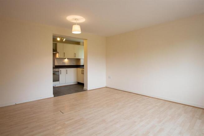 22 Marle Close-4.jpg