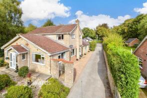 Apple Garth, Canterbury Road, Ashford TN25 4DF