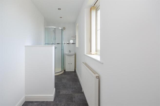 3 bed Detached for sale Image 7