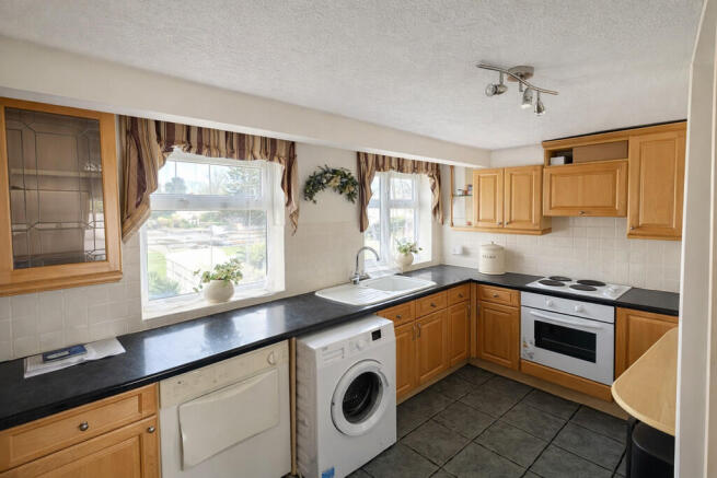 Bright and functi...