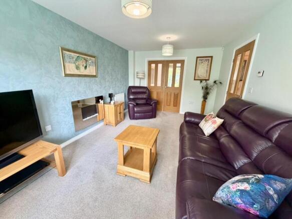 4 bed Detached for sale Image 6