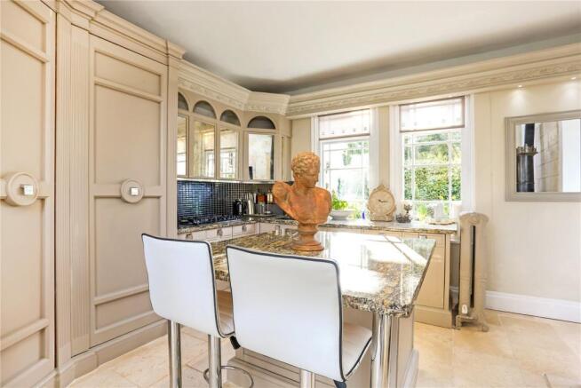 Kitchen/Dining Area