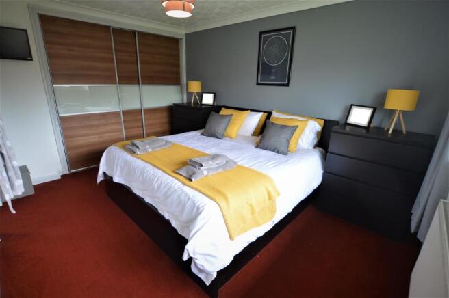 Bed1.JPG