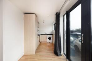Flat 8, 28 Lawford Mews, Waterloo Road, St Philips, Bristol BS2 0PN