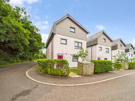 30, Solar Crescent, Plymouth PL6 7FN
