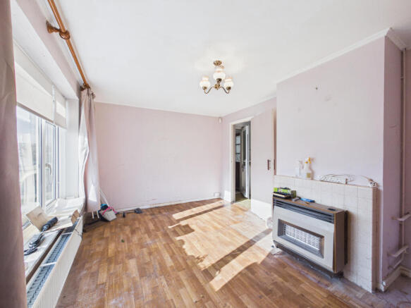 CAM01354G0-PR0685-STILL001