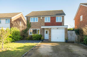 16, Badshot Park, Badshot Lea, Farnham GU9 9JZ