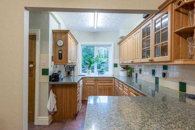 BREAKFAST KITCHEN