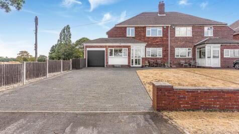 Grange Lane, Four Oaks, B75