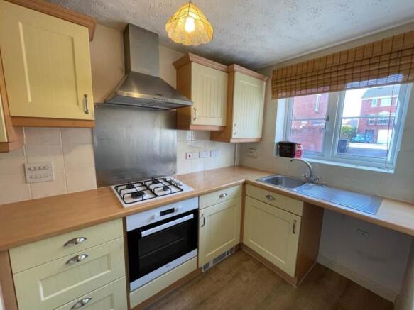 stroud way 33 kitche