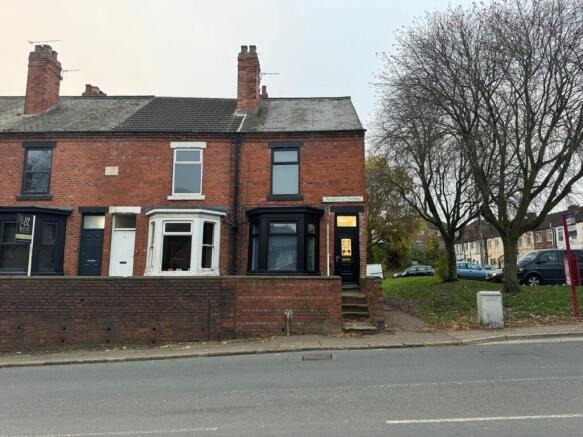 1 bed House Share to rent Image 5