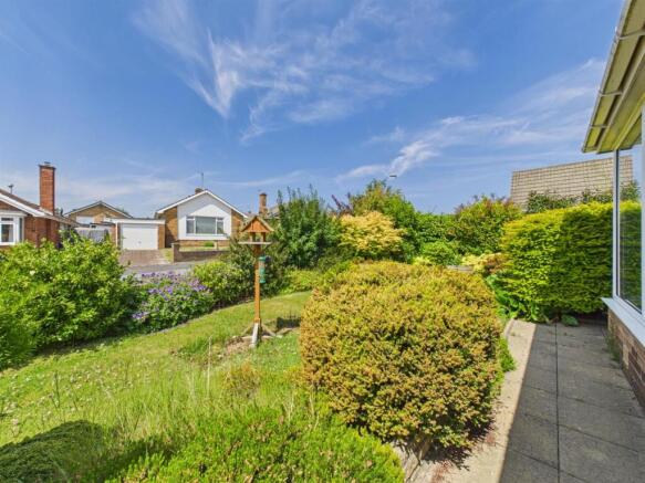 2 bed Detached Bungalow for sale Image 10