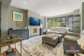 13, Blandford Close, East Finchley, London N2 0DH