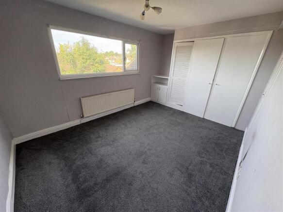 4 bed Terraced for sale Image 9
