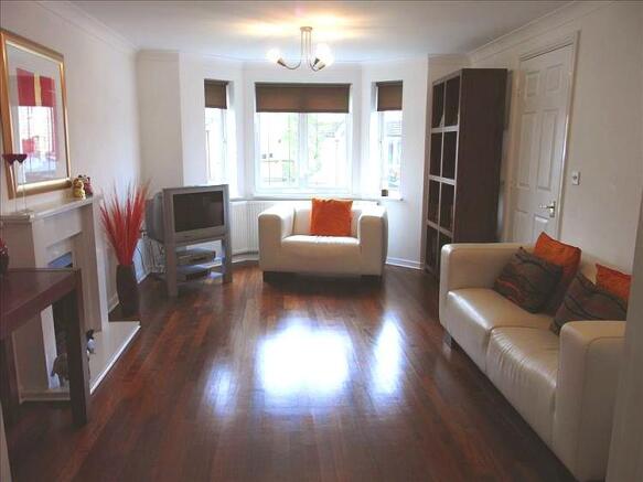<p>LIVING ROOM</p>