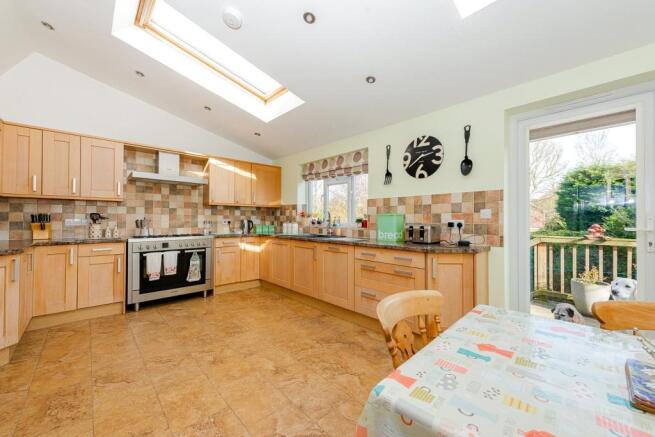 Kitchen/Breakfast Rm