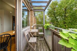 5, 22 Highwood Court, Highbury Crescent, London N5 1RX