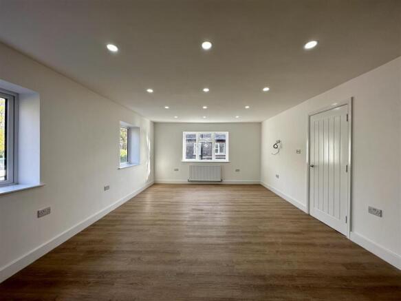 LIVING ROOM.jpg
