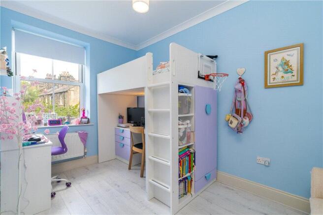 5 bed Terraced for sale Image 11
