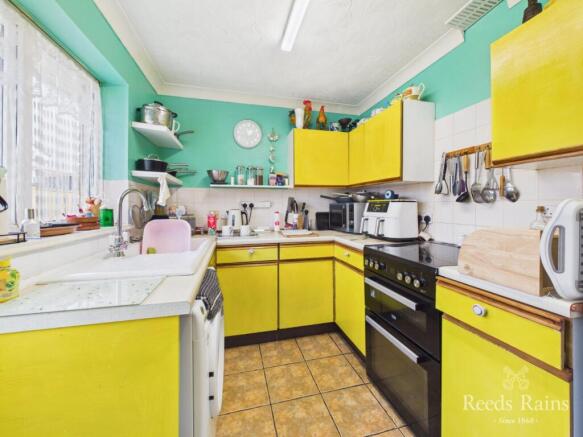 2 bed Bungalow for sale Image 7