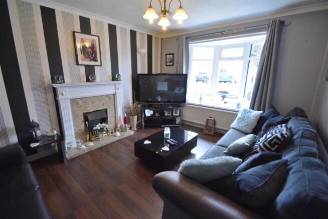 Lounge/Sitting Room