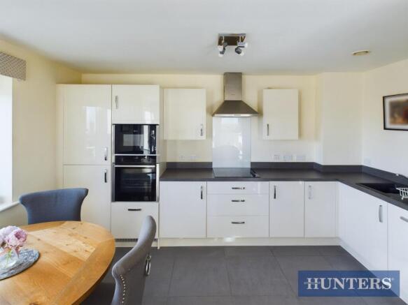 1 bed House for sale Image 4