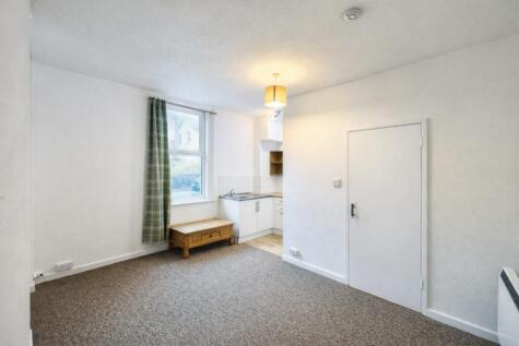 Teignmouth Road, Torquay, TQ1