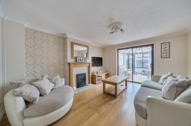 1409366-15-6984a4...