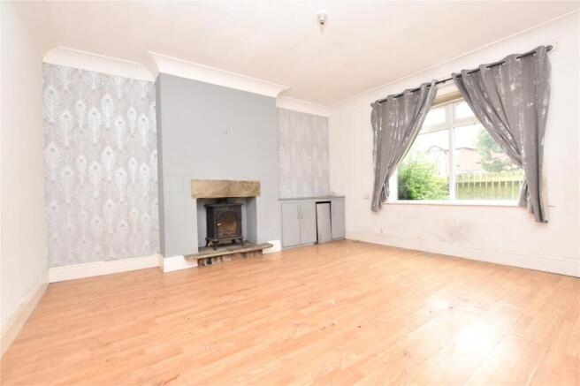 3 bed Semi-Detached for sale Image 5