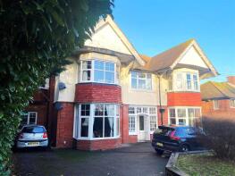 Flat 4, 69, De La Warr Road, Bexhill-on-sea TN40 2JE