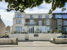 Flat 3, St Georges Apartments, Mount Wise, Newquay TR7 2BP