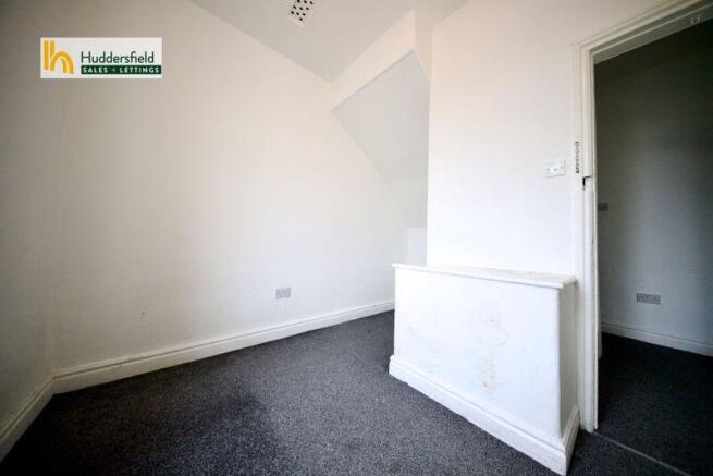 3 bed Terraced to rent Image 9