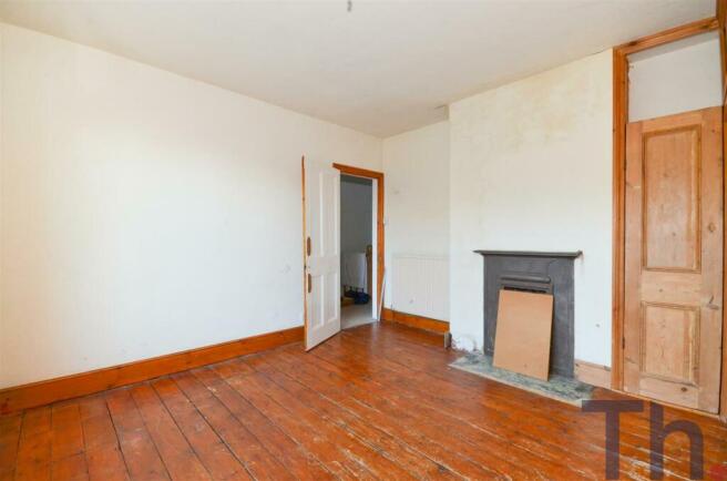 Bedroom 2.JPG