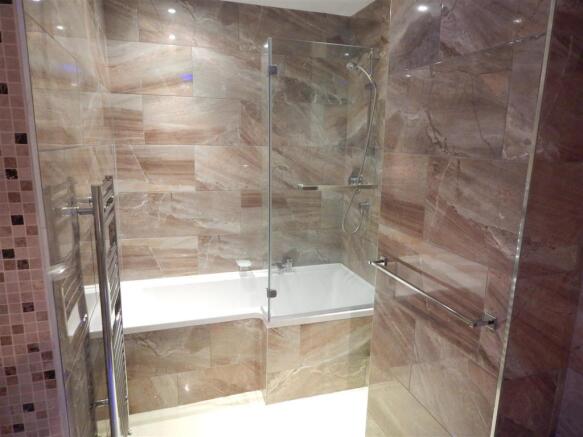 Bath 1.JPG