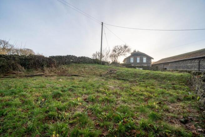 6 bed Barn for sale Image 12