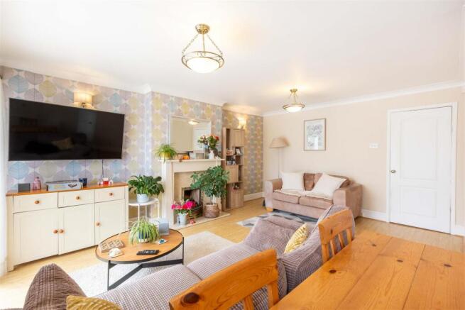 24 Snowshill Drive 7.jpg