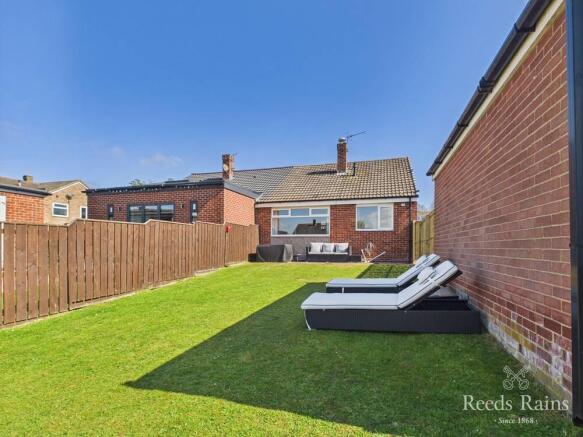 2 bed Bungalow for sale Image 12