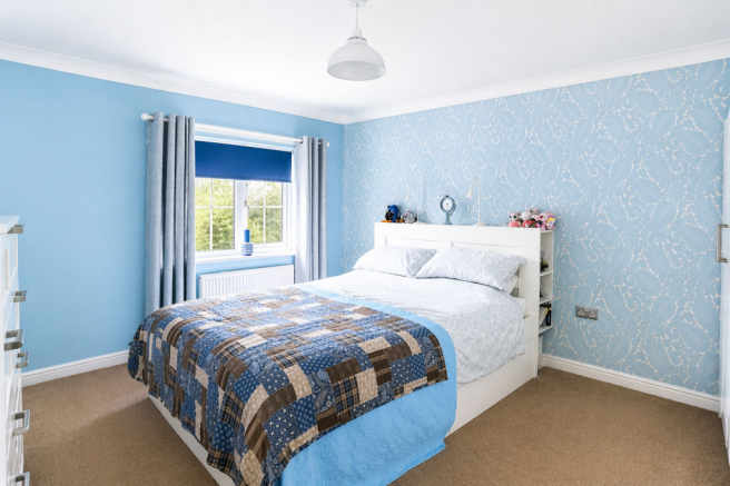 4 bed Detached for sale Image 6