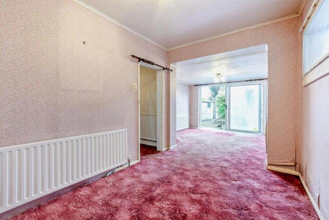 8708104-interior06-800.jpg