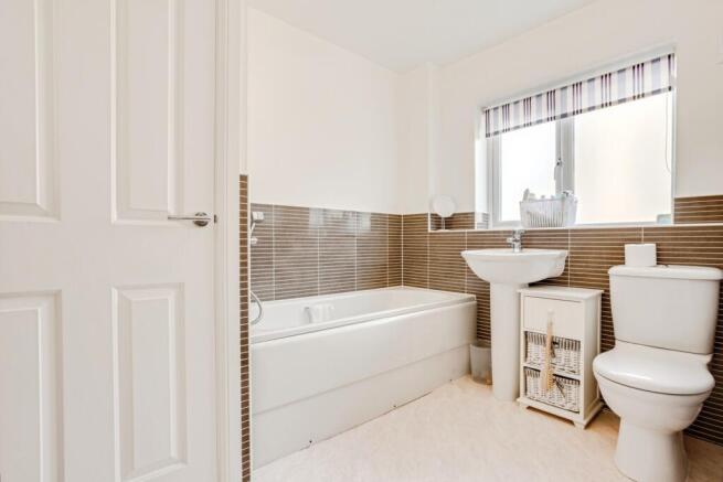 3 bed Detached for sale Image 8