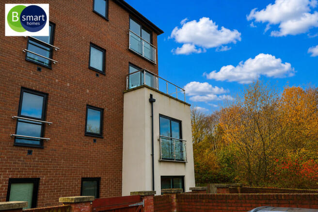 2 bed Apartment for sale Image 11