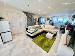 52, Genas Close, Barkingside, Ilford IG6 2PJ