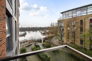 Flat 17, Malthouse Court, High Street, Brentford TW8 0FR